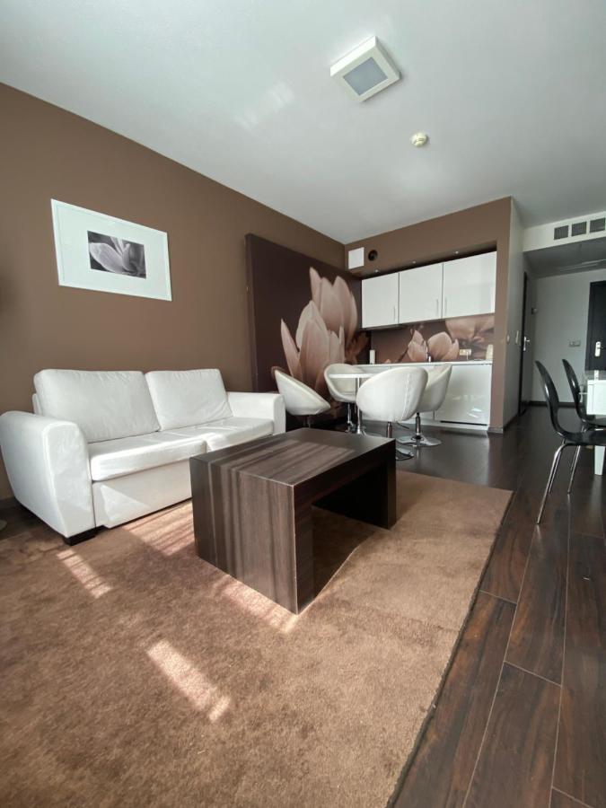 Apartament Prywatny Salon Z Aneksem Kuchennym I Sypialnia W Hotelu Diva Kolobrzeg Exterior photo