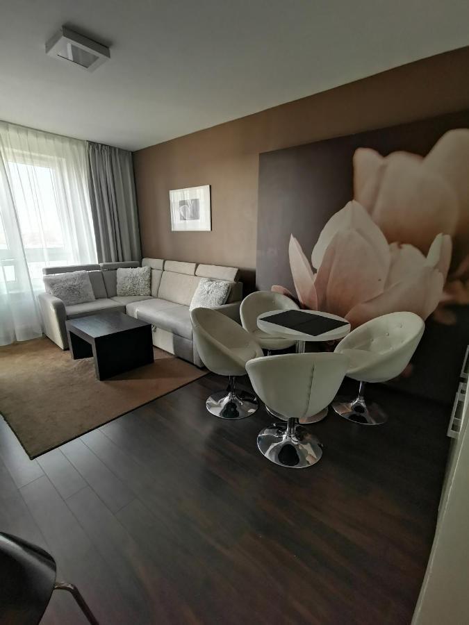 Apartament Prywatny Salon Z Aneksem Kuchennym I Sypialnia W Hotelu Diva Kolobrzeg Exterior photo