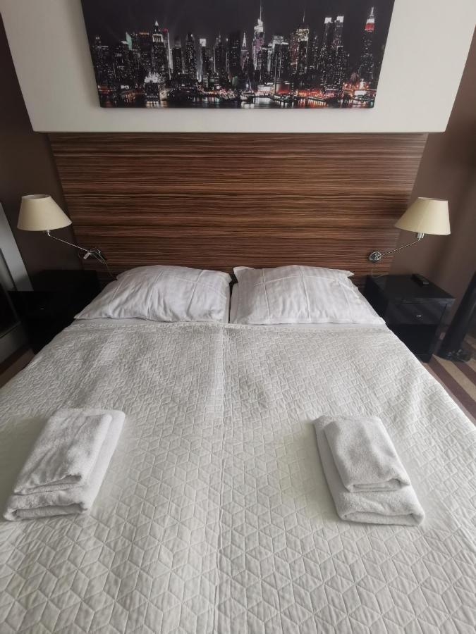 Apartament Prywatny Salon Z Aneksem Kuchennym I Sypialnia W Hotelu Diva Kolobrzeg Exterior photo